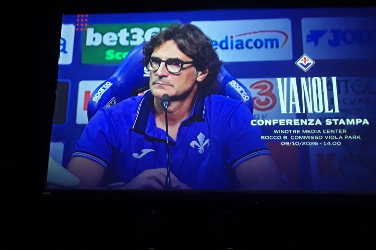 <span class="hot">Live <i class="fa fa-bolt"></i></span> CALCIO La Conferenza Stampa di Mister Paolo Vanoli alla vigilia di Genoa-Fiorentina