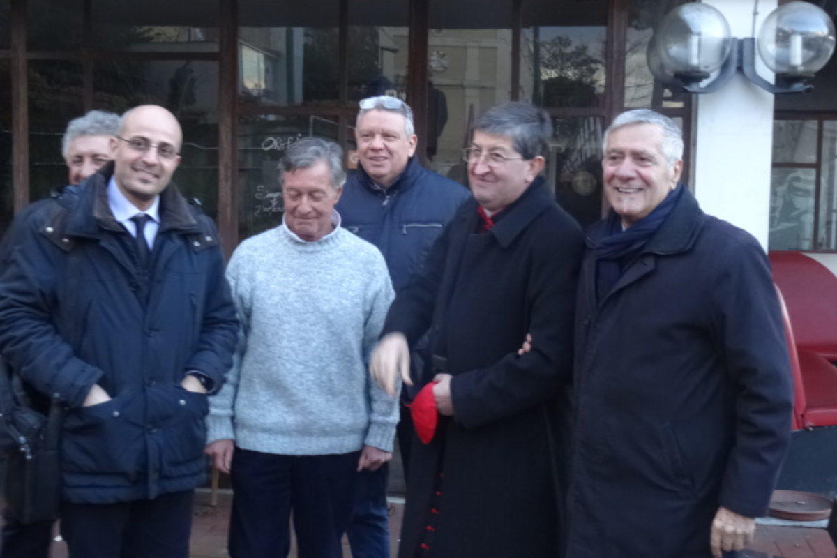Sport / Istituzioni cittadine: il Cardinale Betori in visita alla Rari Nantes Florentia