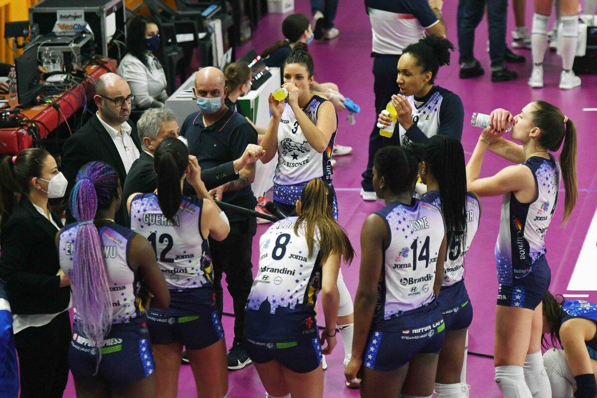 VOLLEY FEMMINILE SERIE A1- Il Bisonte atteso dalla Delta Despar Trentino