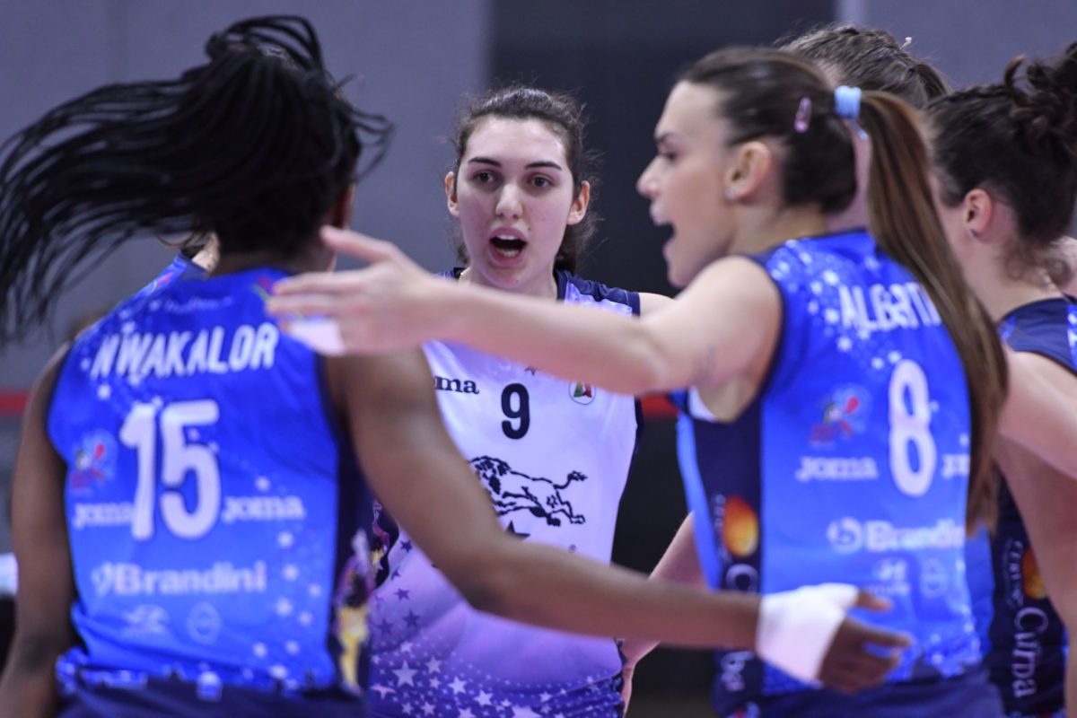 VOLLEY FEMMINILE SERIE A1- Il Bisonte Firenze-Reale Mutua Fenera Chieri 3-1 (23-25, 25-20, 25-21, 26-24)