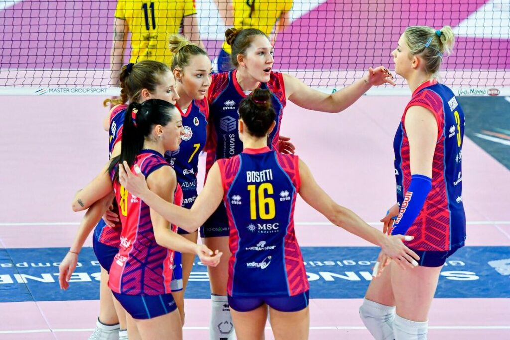 <span class="hot">Live <i class="fa fa-bolt"></i></span> VOLLEY FEMMINILE SERIE A1-Savino Del Bene Scandicci-Saugella Monza 1-3 (25-20; 21-25; 19-25; 29-31)