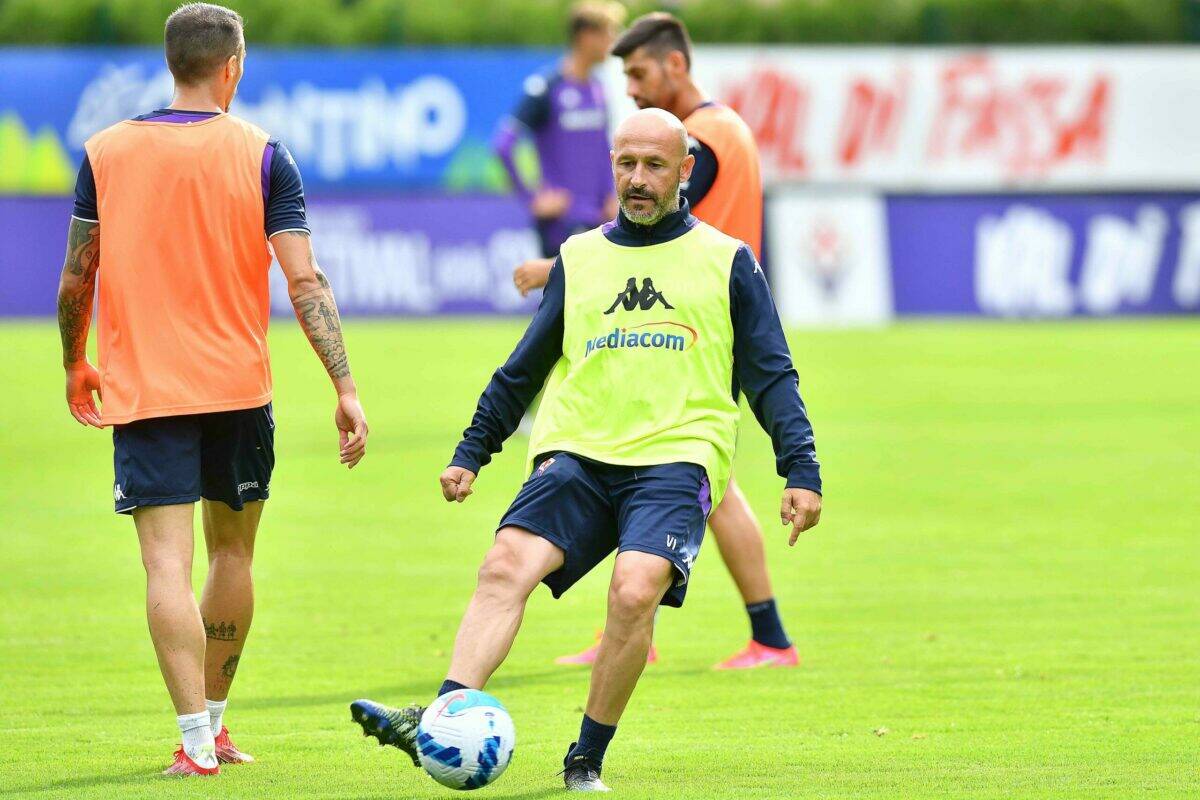 Calcio: a Moena l’allenamento nr.3 verteva sul “maxi torellone (10 passaggi scanditi da Mister Italiano) poi si andava al tiro..