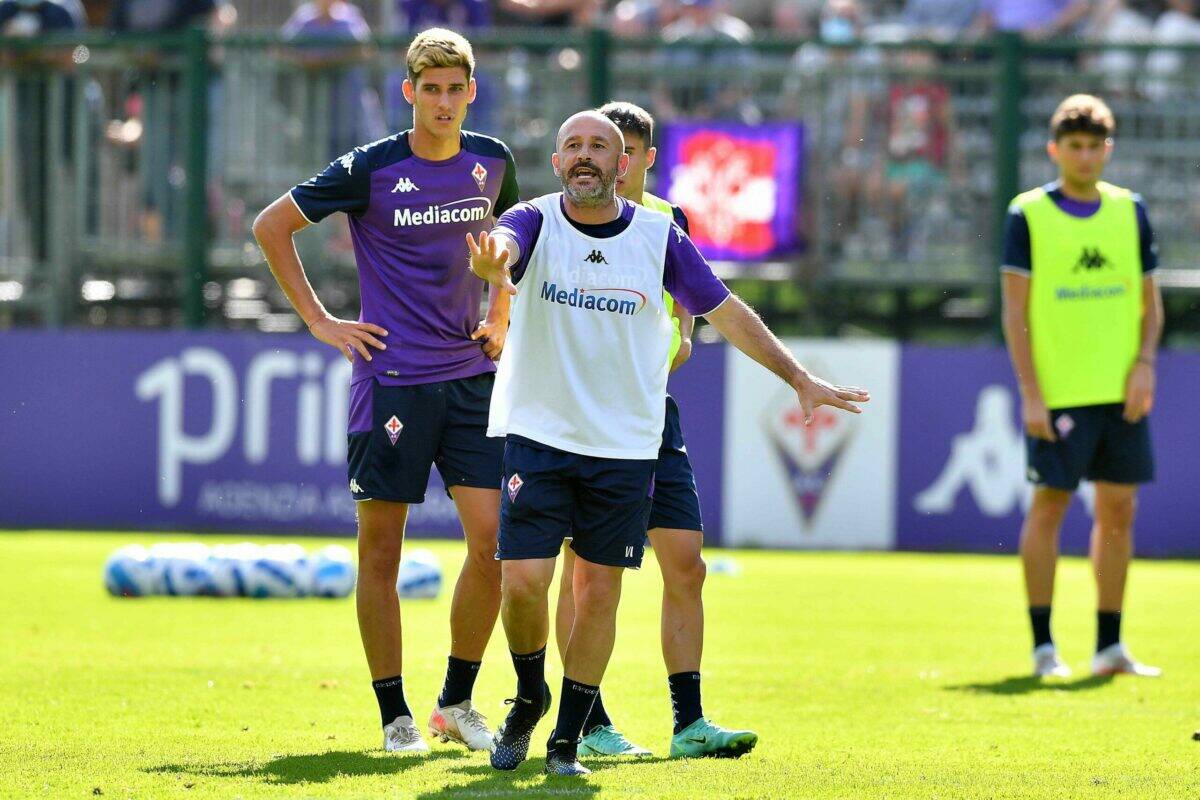 Calcio: a Moena al “C.Benatti” terminato il 3° allenamento pomeridiano ..Nella partitella i viola battono i gialli 1-0 la decide Saponara