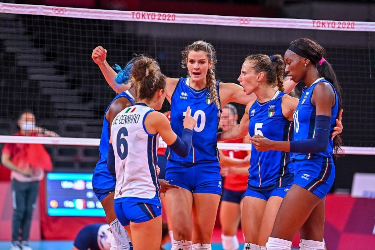 VOLLEY FEMMINILE Europei- Italia-Croazia 3-0 (25-15; 25-23; 25-14)