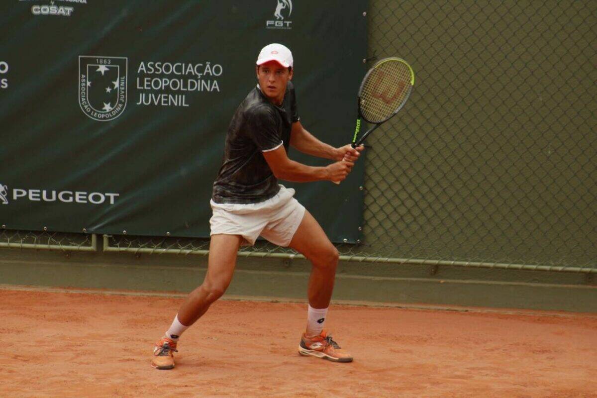 TENNIS- Challenger San Paolo Darderi è sontuoso e vola in semifinale