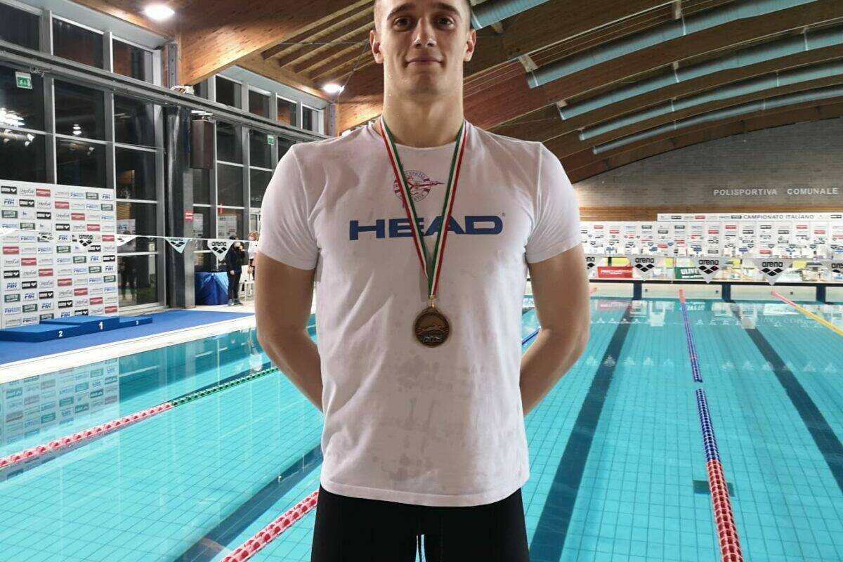 Nuoto: a Riccione ultima giornata dei “Criteria”. Al maschile ci fermiamo a 12 medaglie. Del livornese Matteo Diodato l’ultimo Bronzo nei 1500 cadetti.