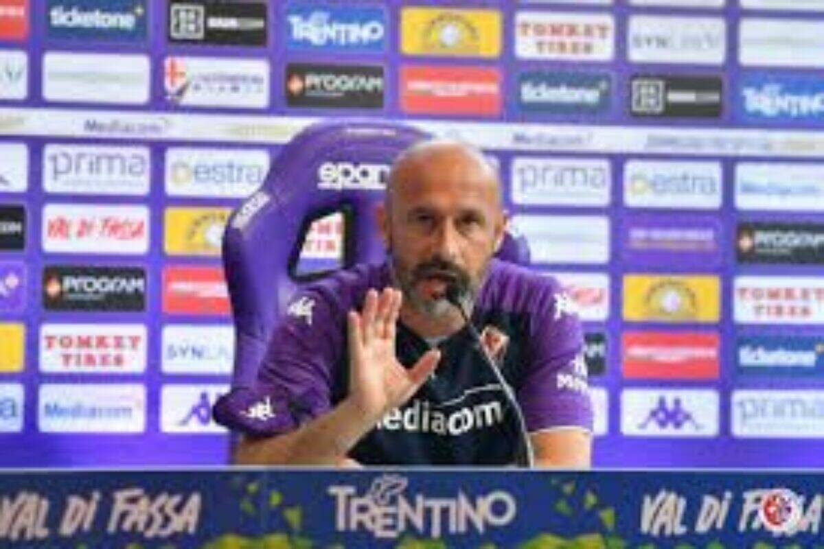 <span class="hot">Live <i class="fa fa-bolt"></i></span> CALCIO- La Conferenza Stampa di Vincenzo Italiano alla vigilia della Semifinale di Coppa Italia Fiorentina-Juventus