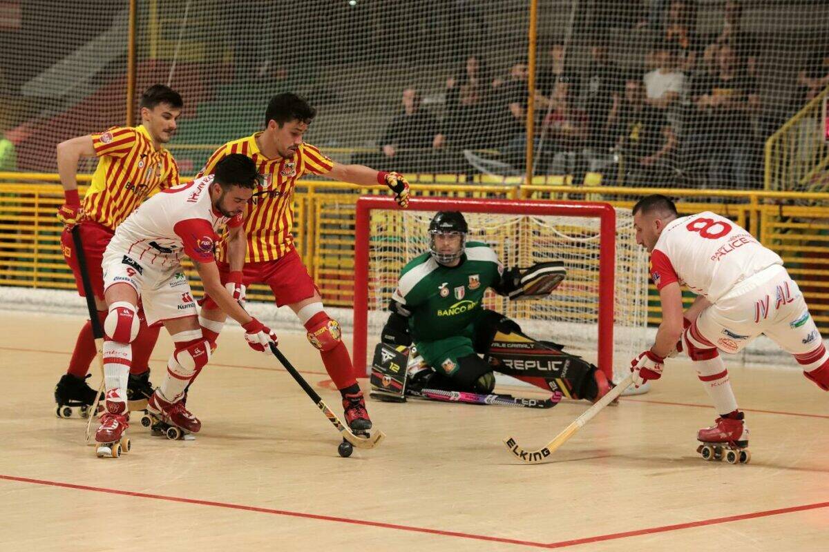 Hockey a Rotelle: in atto i Quarti di Finale: benino il Forte dei Marmi ed il Follonica che però’ rimandano tutto a gara 3; Out il Grosseto