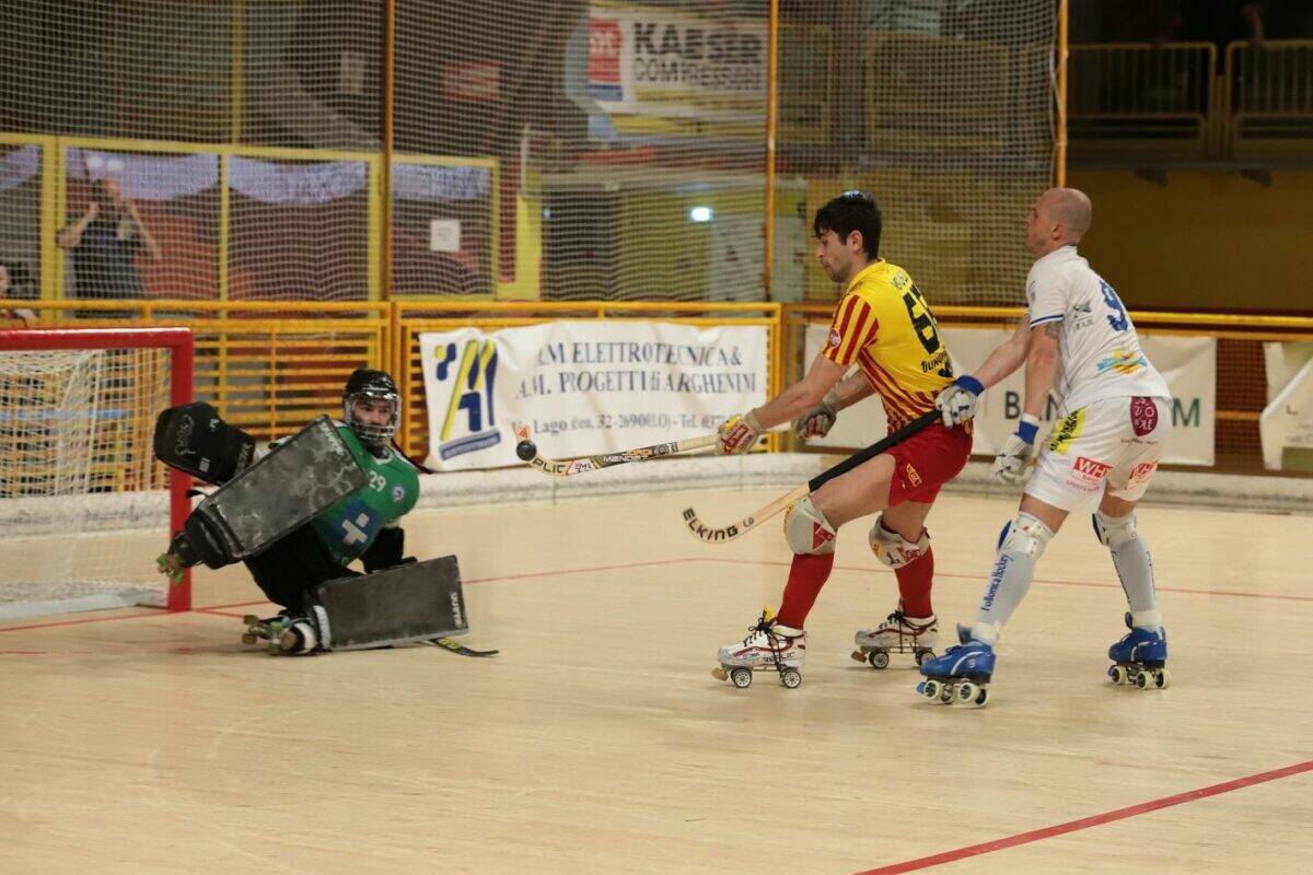 Hockey a rotelle: Lodi impatta col Follonica:1-1; Trissino pareggia col Forte dei Marmi: 1-1