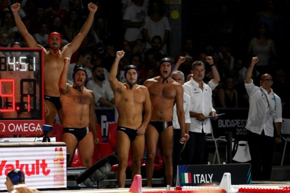 Pallanuoto: Dopo il “Sette Rosa” anche il “Sette Bello” va in semifinale; anche i “maschietti” battono l’Ungheria  11-10