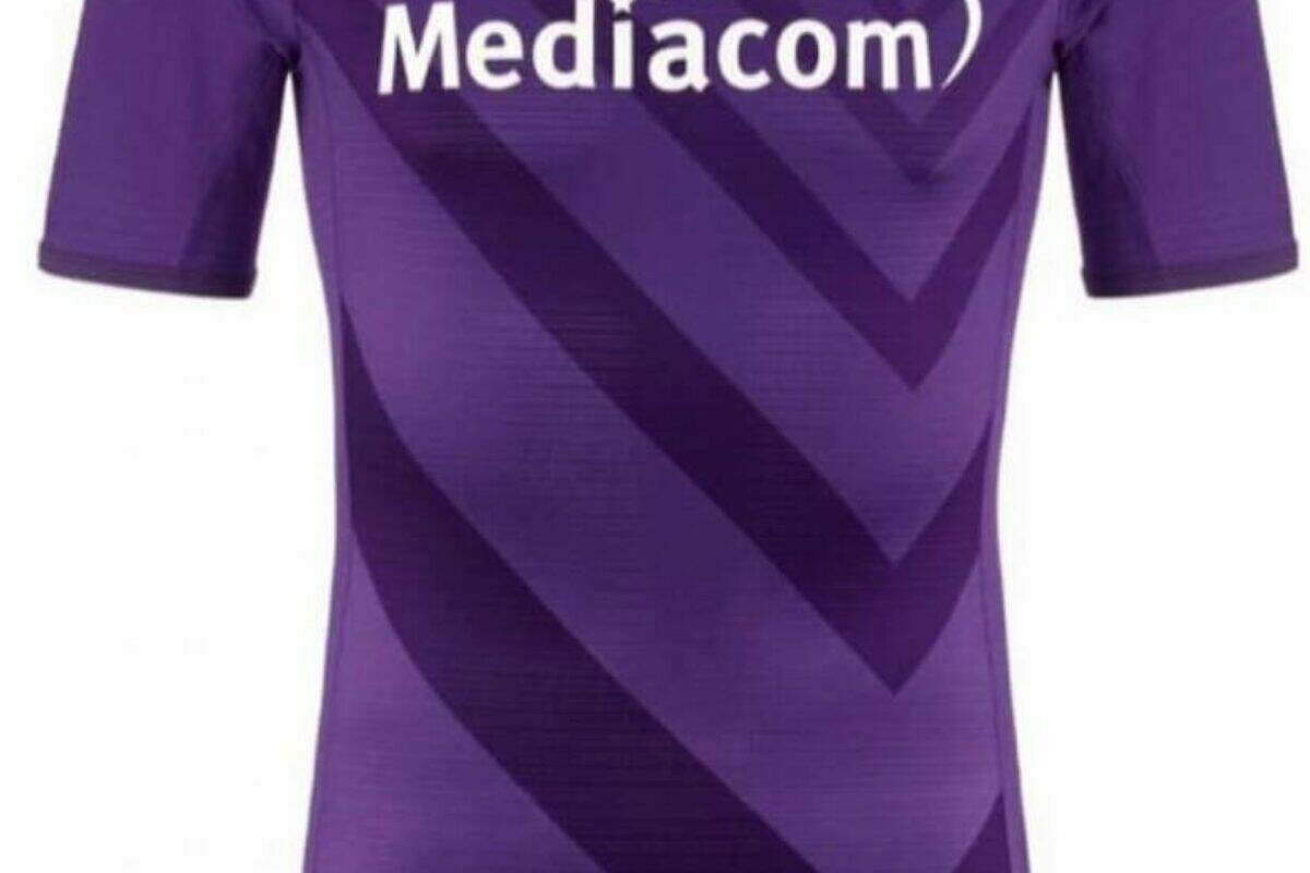 Calcio: le nuove maglie della Fiorentina