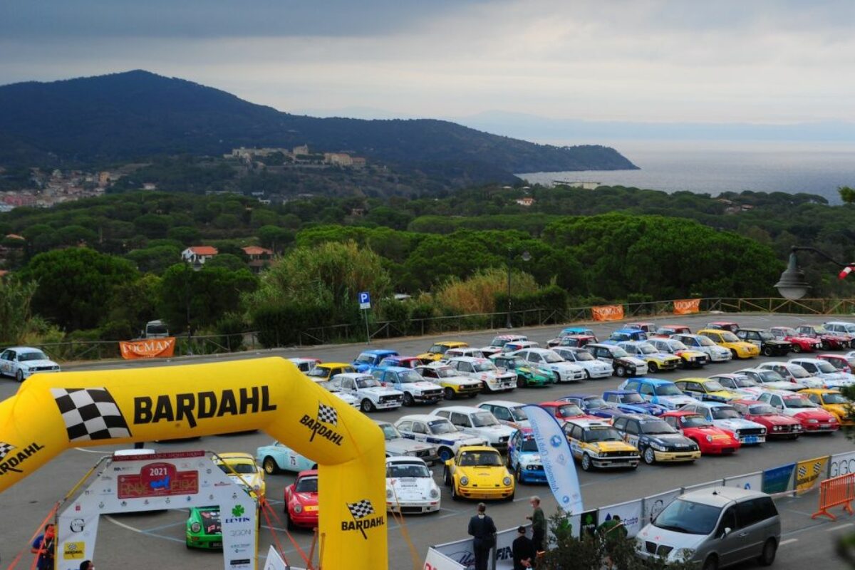 <span class="hot">Live <i class="fa fa-bolt"></i></span> 34° Rallye Storico Elba-Trofeo Locman: dopo la 1° speciale a Capoliveri comandano  Bettini/Acri
