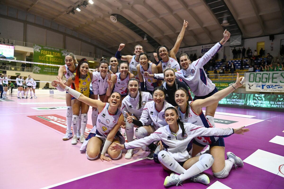 VOLLEY FEMMINILE SERIE A1- Megabox Ondulati Del Savio Vallefoglia – Savino Del Bene Volley 1-3 (25-21, 19-25, 18-25, 19-25). Nona vittoria per le ragazze di Massimo Barbolini