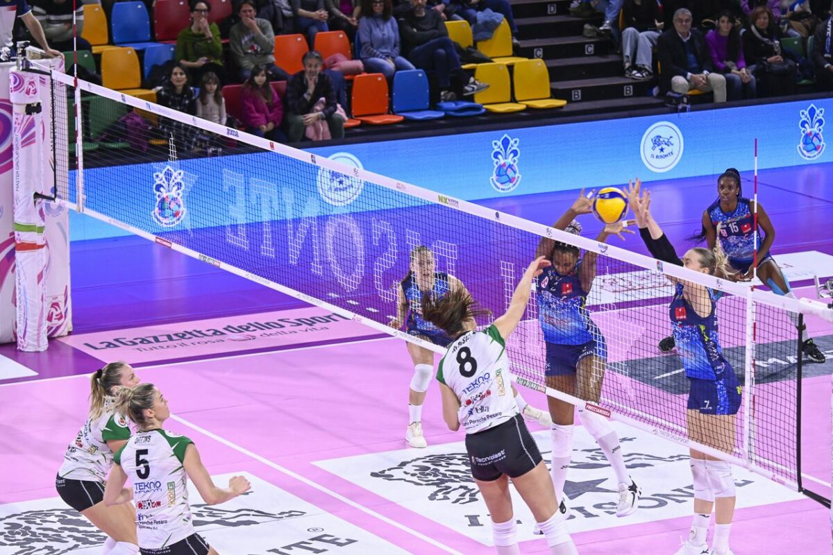 VOLLEY FEMMINILESERIE A1- Il BisonteFirenze- Megabox Ondulati Del Savio Vallefoglia 2-3 (21-25, 23-25, 25-23, 25-22, 13-15)