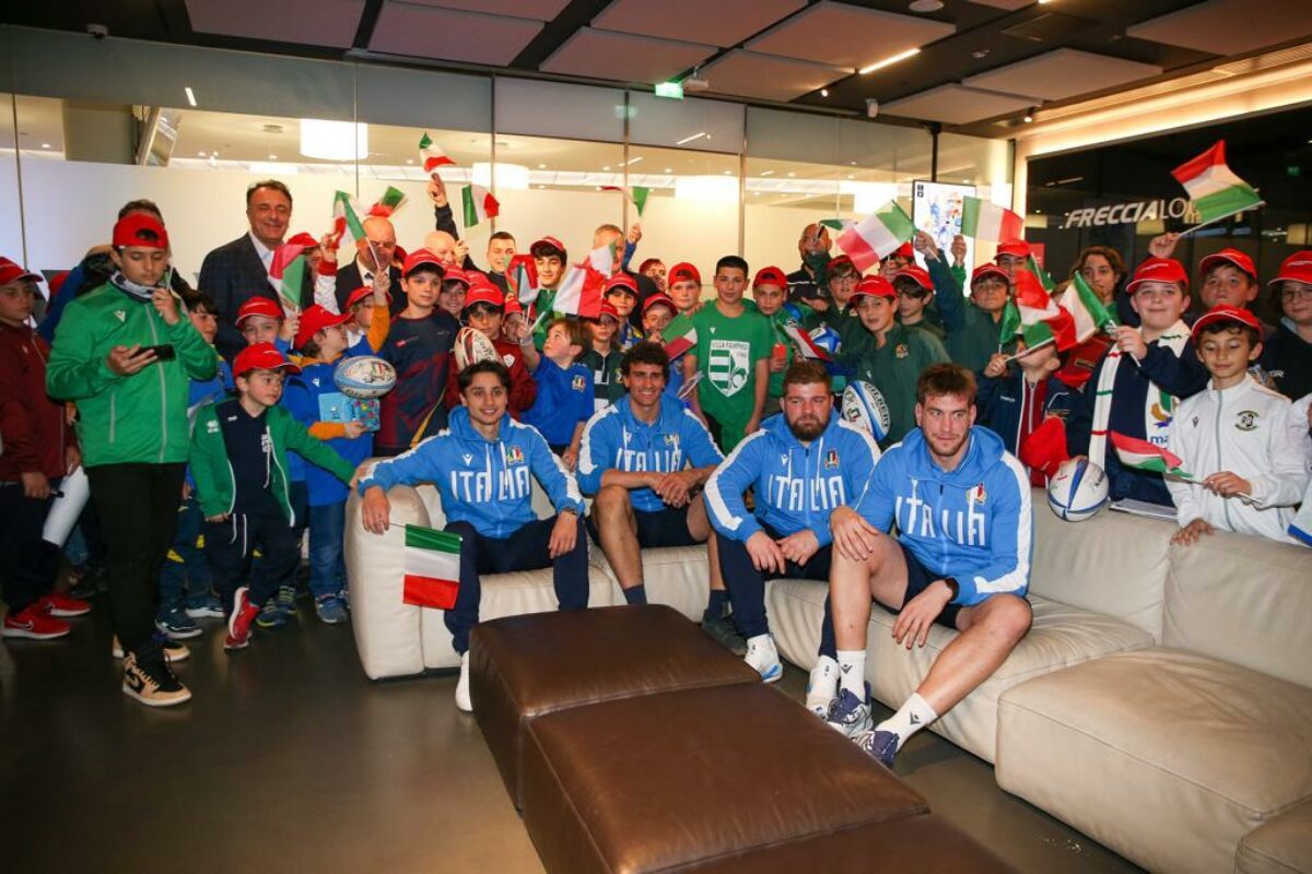 RUGBY SIX NATIONS- Il XV azzurro scelto dal ct, Kieran Crowley, che affrontera’ sabato, a Roma, l’Irlanda