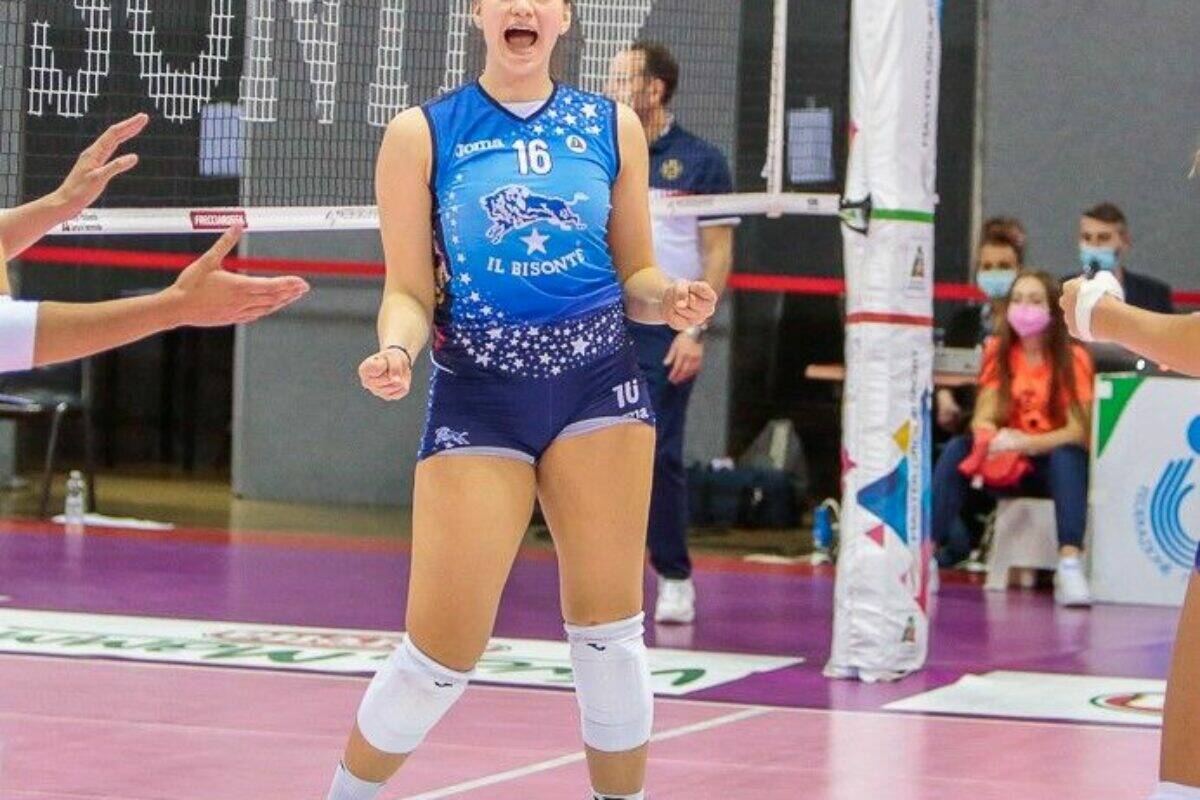 VOLLEY FEMMINILE- IL ritorno al Bisonte Firenze della giovanissima centrale Nausica Acciarri