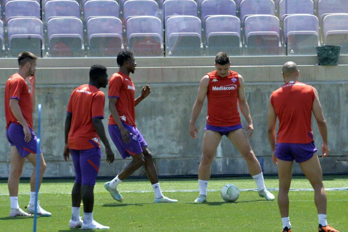 CALCIO- L’allenamento della Fiorentina per il Media Day Uefa