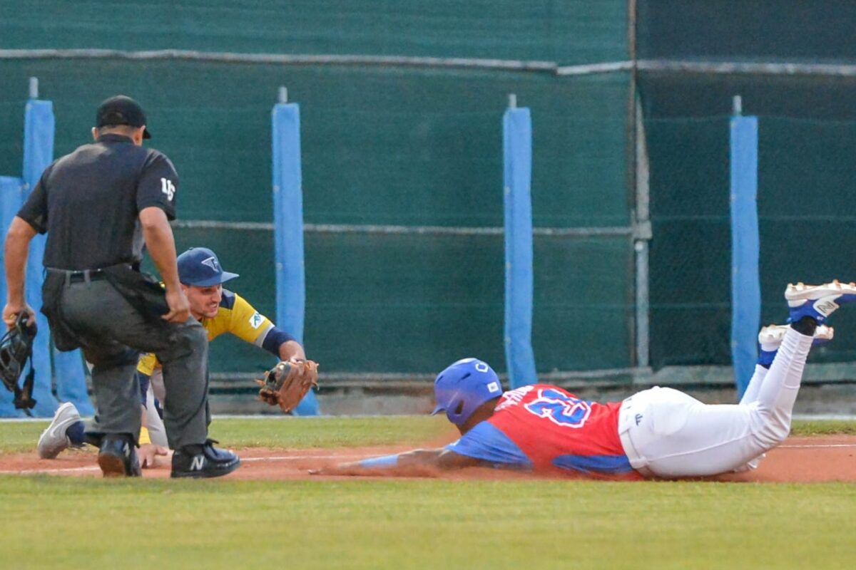 Baseball: Coppa Campioni: il Parma perde  la finalissima col Bussum  11-4 ; Poule Scudetto e Poule salvezza; il Sabato del Softball