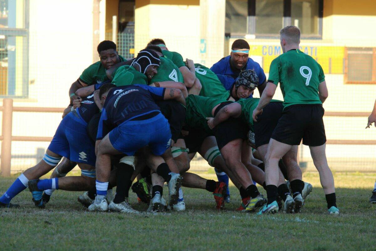 RUGBY- Il responsabile tecnico della selezione Under 23 dell’Italia, German Fernandez, ha diramato la lista dei 30 convocati che prepareranno la sfida di venerdì con la selezione irlandese delle IRFU Combined Academies