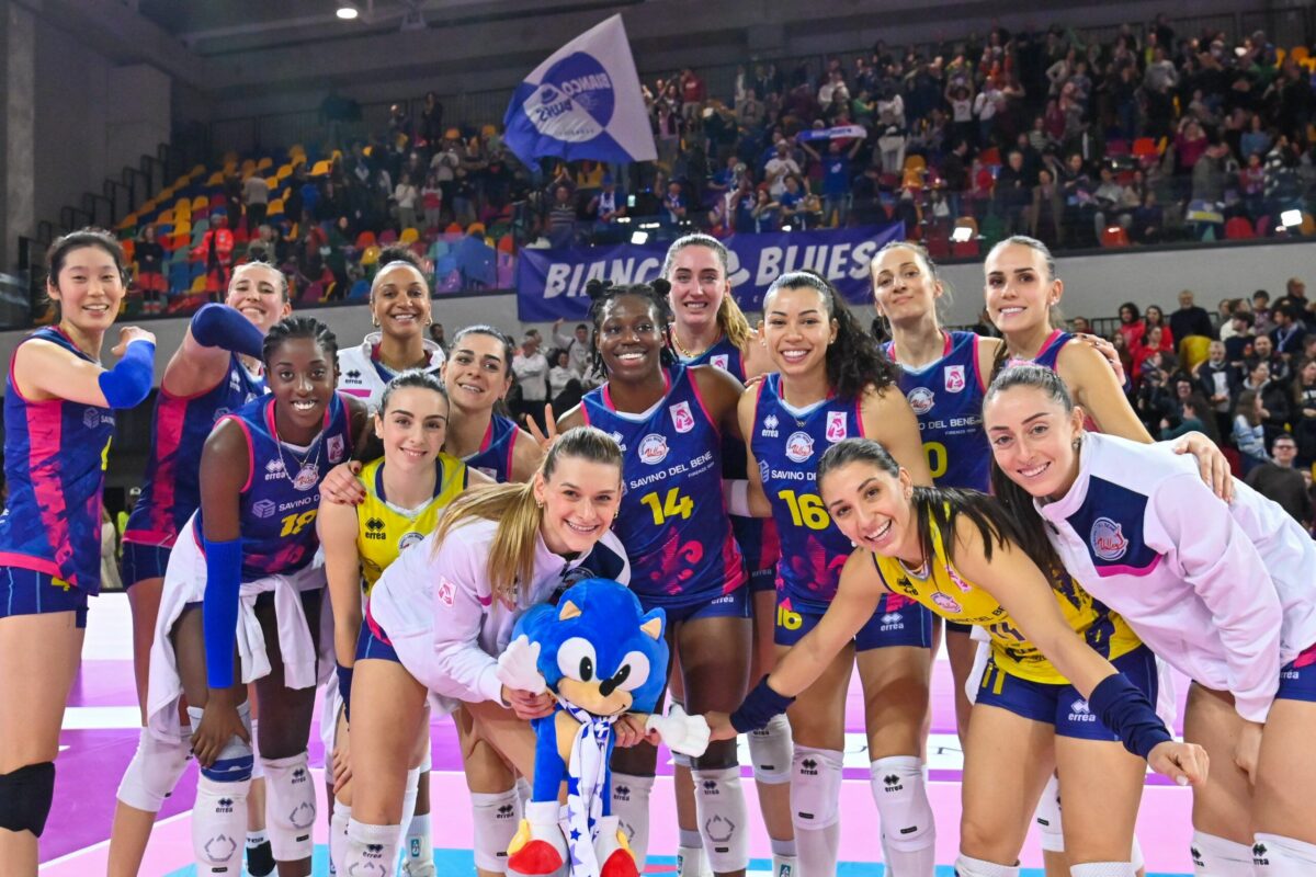 <span class="hot">Live <i class="fa fa-bolt"></i></span> VOLLEY FEMMINILE SERIE A1-Savino Del Bene Scandicci- UYBA Busto Arsizio 3-1 (25-22; 18-25; 25-15; 25-11)