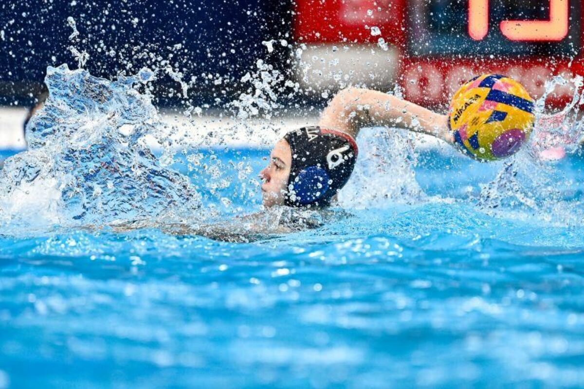 Pallanuoto: “Calottina Tricolore”: Anche il 7 Rosa”firma”Parigi; Canada inondato 18-12; Il 7BELLISSIMO in Finale mondiale !! battuta la Spagna 8-6 !!!; la Finale con la Croazia;  il  7Rosa se la decide con il Canada;  riprende la A2/ Maschile; le Rari Girl a Napoli