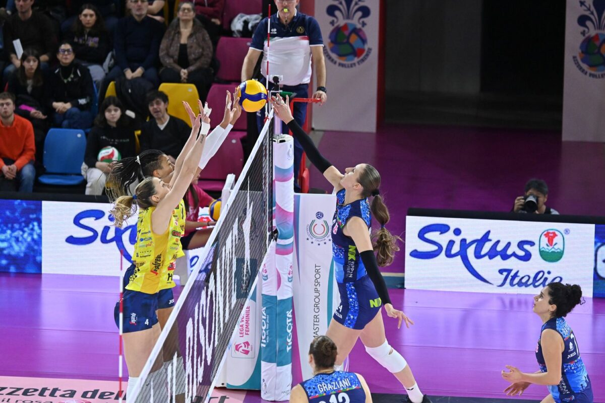 VOLLEY FEMMINILE SERIE A1- Il Bisonte Firenze- Imoco Volley Conegliano 1-3 (19-25, 25-22, 18-25, 22-25).