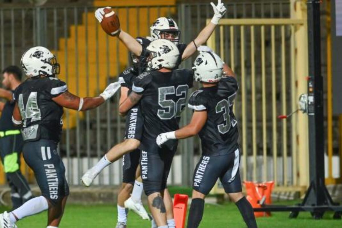Football Americano: i Guelfi Firenze Campioni d’Italia: battuti in finale a Toledo i Dholpins Ancona 49-14!!