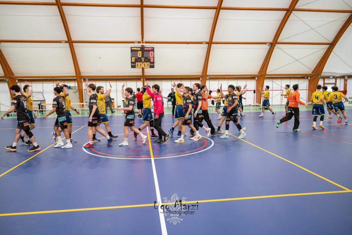 Pallamano: “Dramma sportivo” a Tavarnelle che retrocede in B/ Regionale battuto dal Modena 28-25!!!!