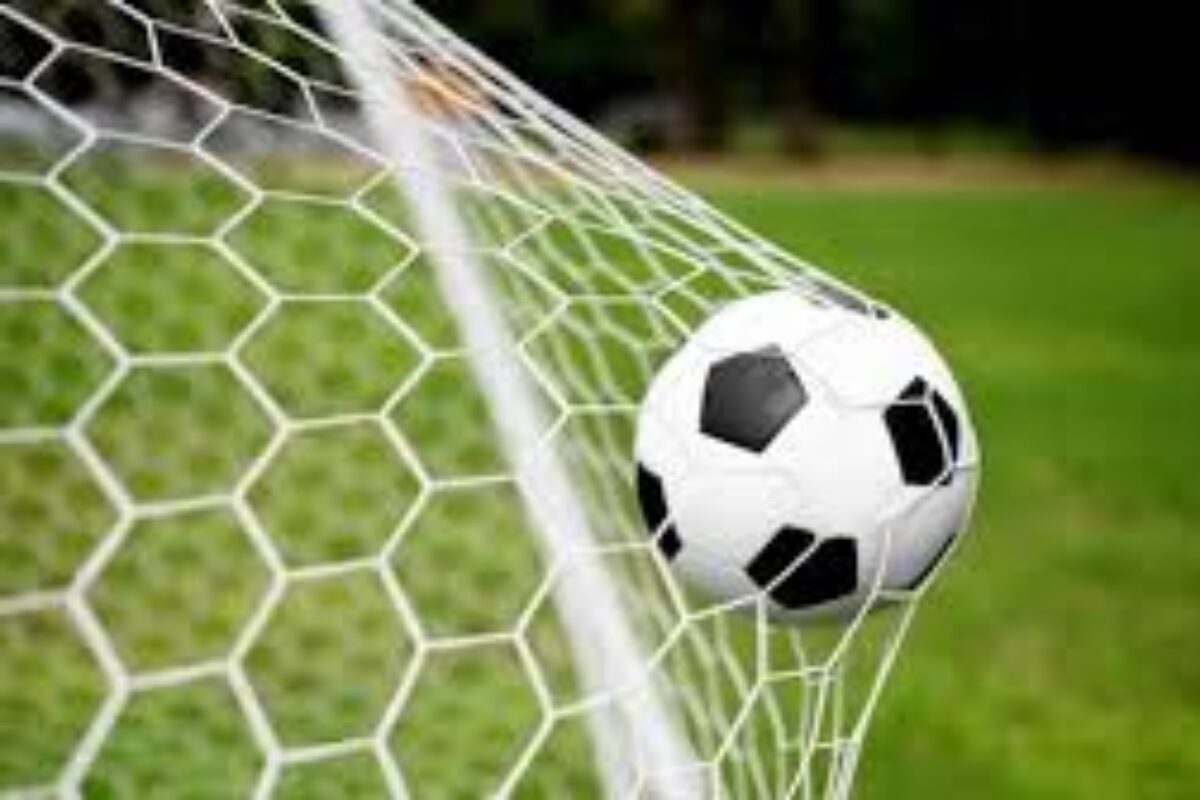 Calcio: sono amichevoli d’estate…ma Arezzo-Napoli 2-0 è “tanta roba”