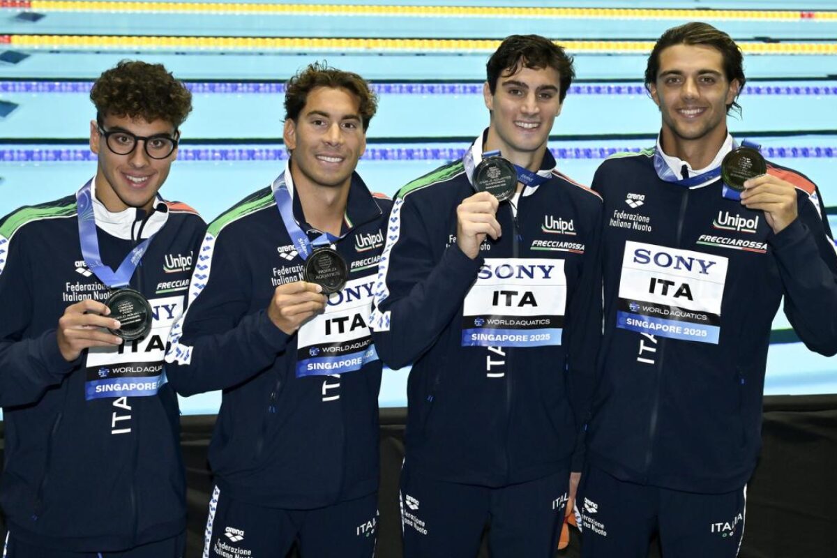 Nuoto: La Rari Nantes Florentia esalta-esulta  l’ Argento del “suo / nostro” Capitan Lorenzo Zazzeri