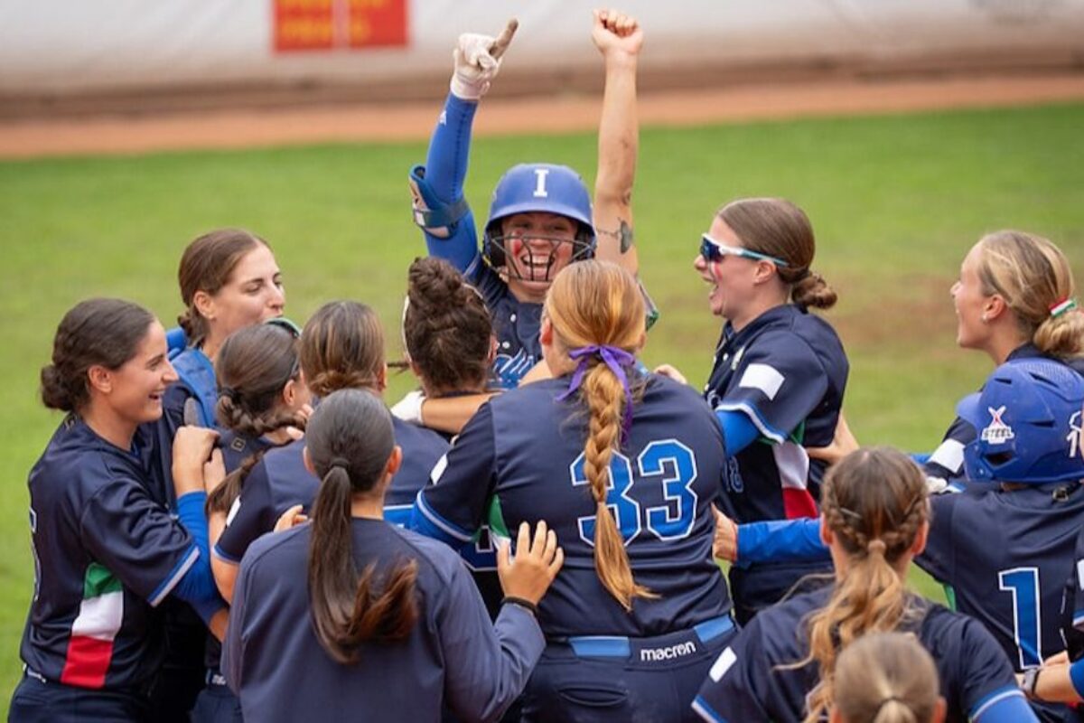 <span class="hot">Live <i class="fa fa-bolt"></i></span> Baseball &Softball : Il Diamante; San Marino Campione d’Italia; l’Ital-Softball in finale dell’Europeo; L’Under 18 al 9° posto nel mondiale; in corso l’Italian Baseball Week..