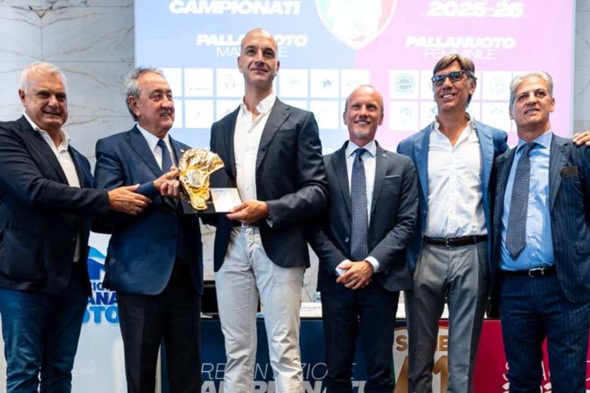 Pallanuoto: Parte laSerie A1/M Il Sen. Paolo Barelli premia atleti e Societa’; La Rari Nantes Florentia esordisce a Savona