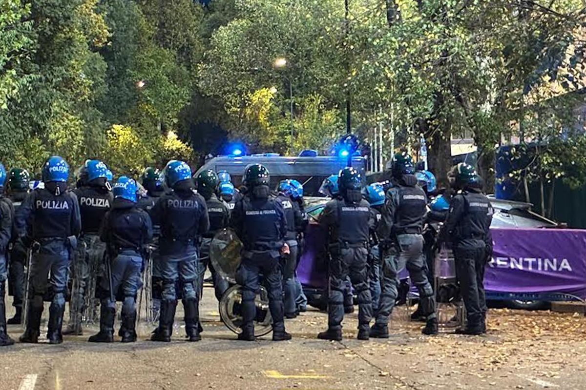 <span class="hot">Live <i class="fa fa-bolt"></i></span> CALCIO- Il post partita di Fiorentina-Lecce