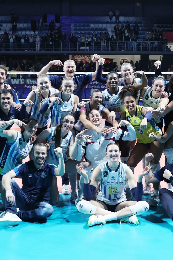 VOLLEY FEMMINILE CEV CHAMPIONS LEAGUE- Impresa della Savino a Istanbul.