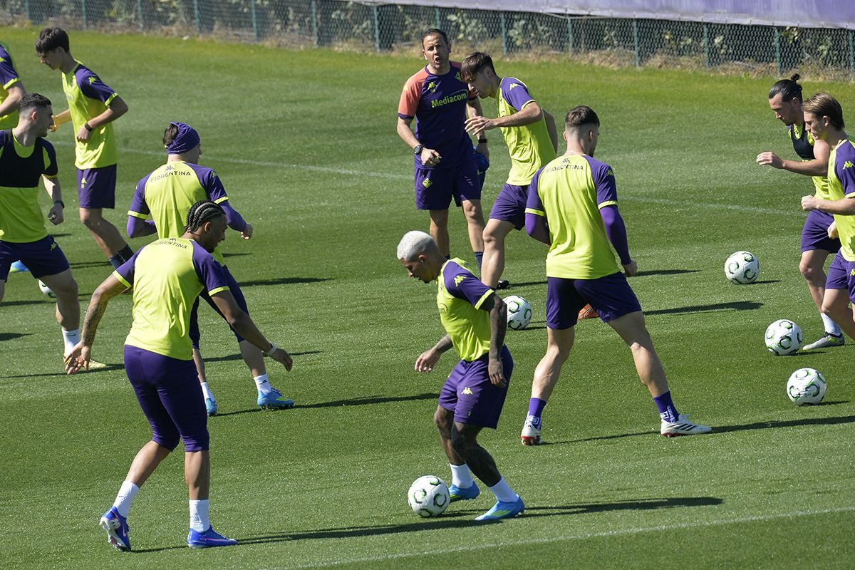 CALCIO CONFERENCE LEAGUE- La Fiorentina parte per  Londra senza Kean.