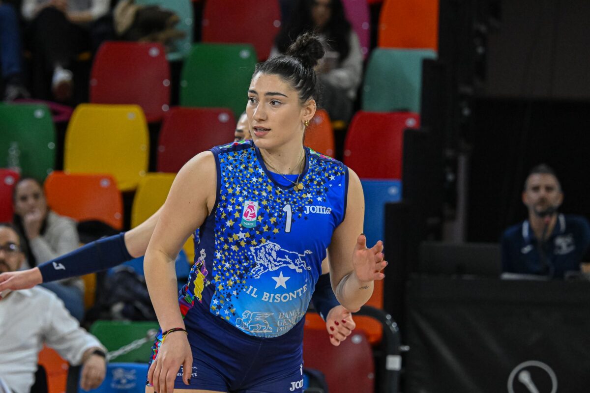 VOLLEY FEMMINILE SERIE A1- Nausica Acciarri confermata al Bisonte Firenze