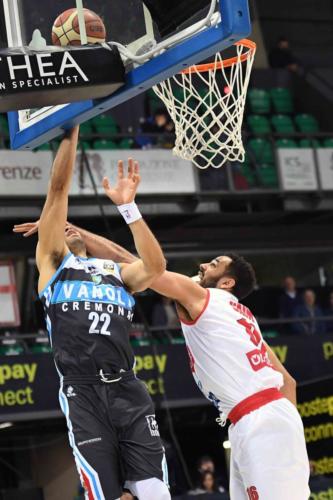 VANOLI CREMONA VS OPENJOBMETIS VARESE 10