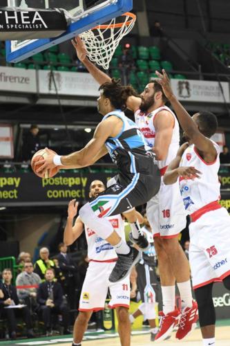 VANOLI CREMONA VS OPENJOBMETIS VARESE 22